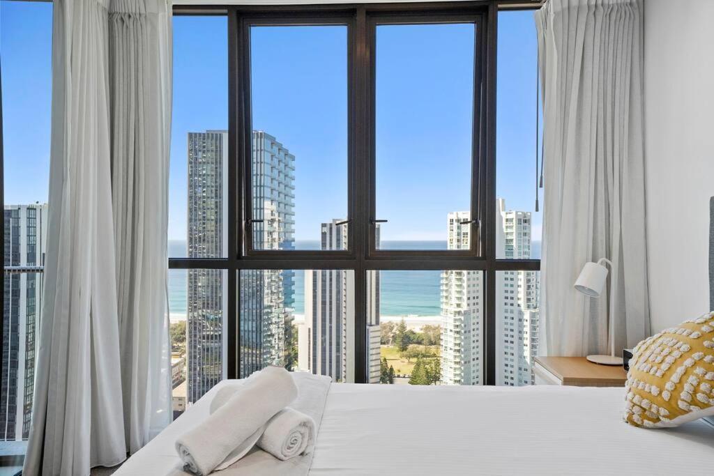Apartment Breezy Seaview 2br In Broadbeach *
